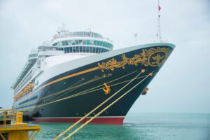 Read more about the article Is Disney Cruise Line Sailing Back to New York? Here’s the Clue Fans Found