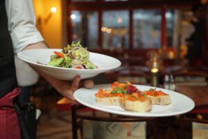 Read more about the article Cruise Tipping Is More Confusing Than Ever — Here’s a Straight Answer to How It Actually Works