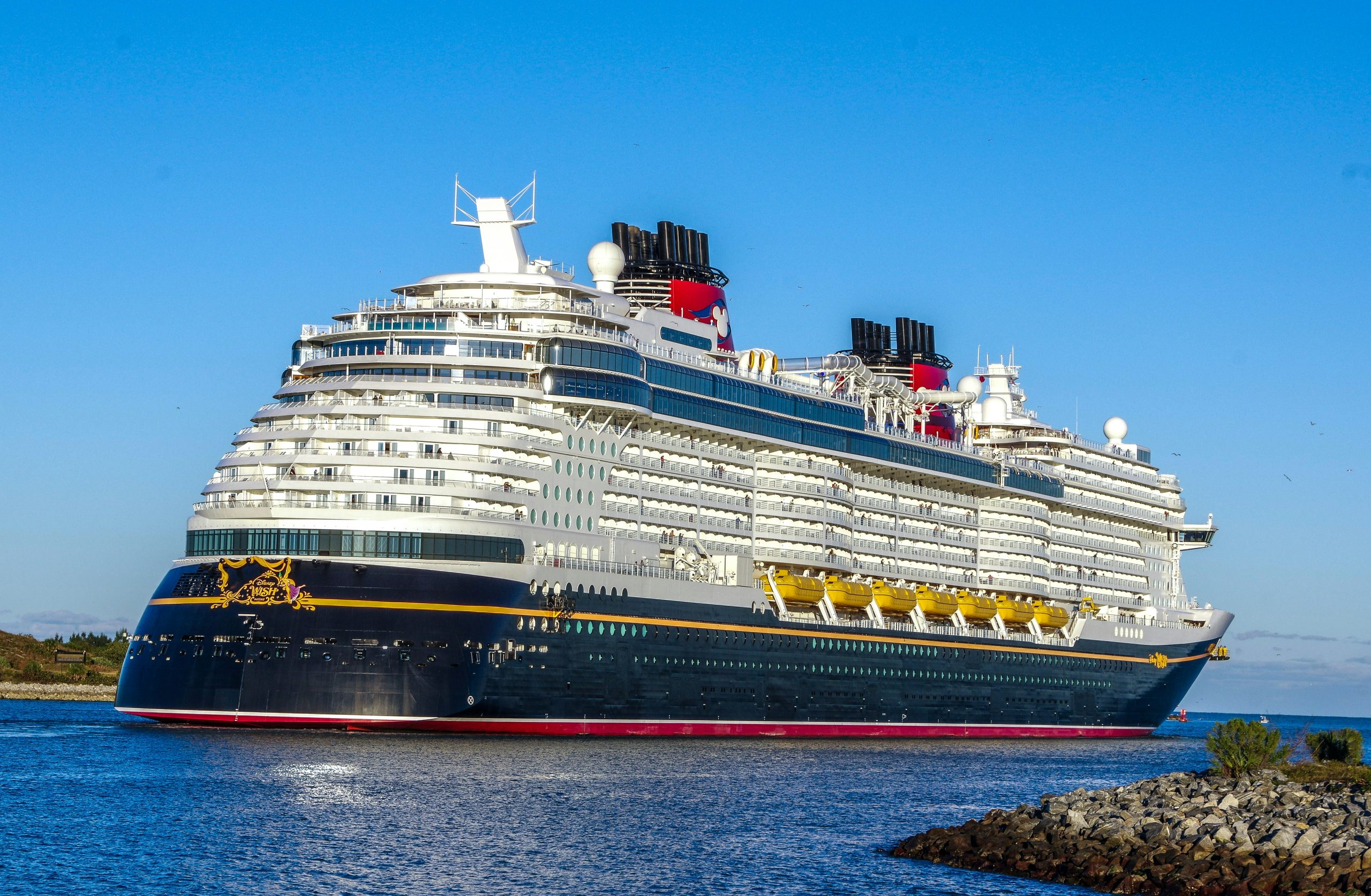 Read more about the article Disney Cruise Line New York Return Rumors Heat Up After Cryptic Teaser